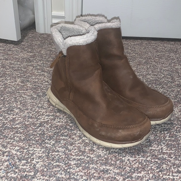 Sketchers winter boots - Picture 1 of 5